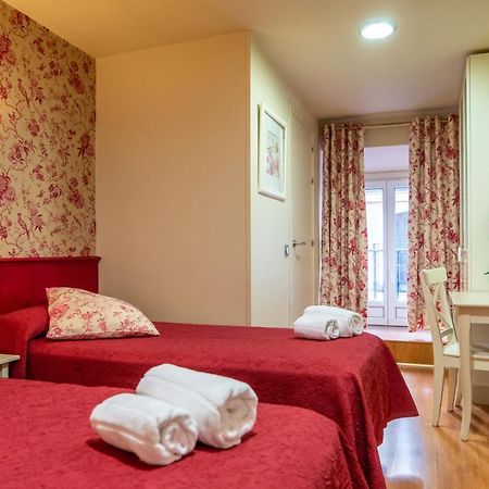 Hostal Matheu Madrid Exterior foto